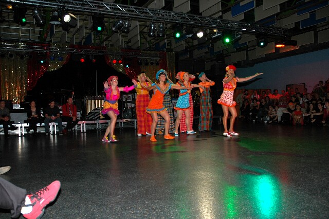 min 2005 11 12 fous swing 186